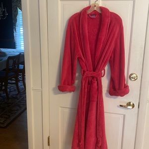 Ladies robe by Pine Cone Hill